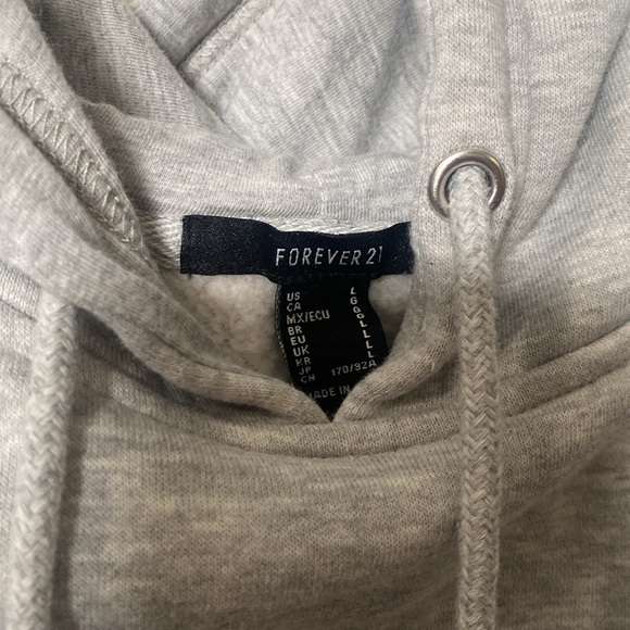 gray structured crop hoodie - Picture 2 of 3